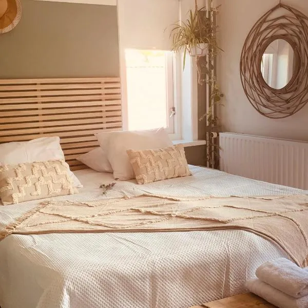 Balsemien logies, hotel v destinaci De Koog