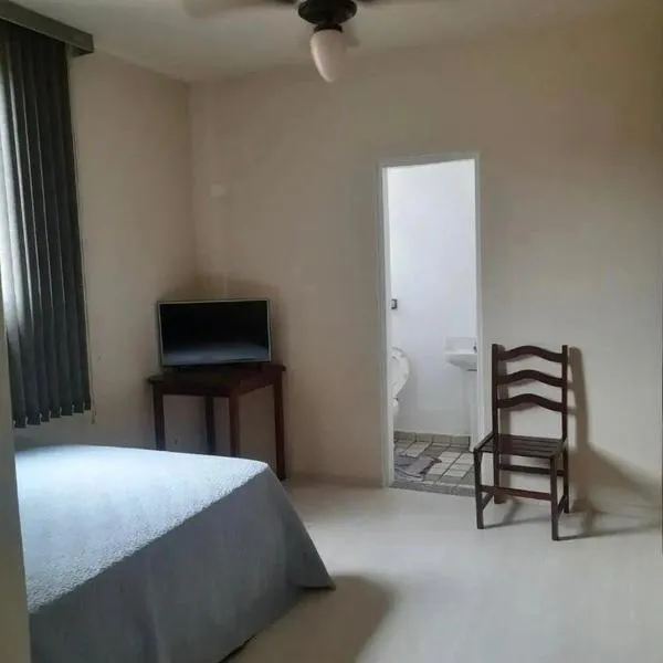 Quattrô suítes Santos, hotel v destinaci Santos