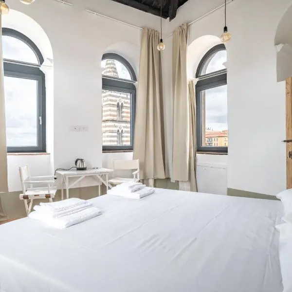 Torre Subrosa, vasca in camera cromoterapia، فندق في فِتيربو