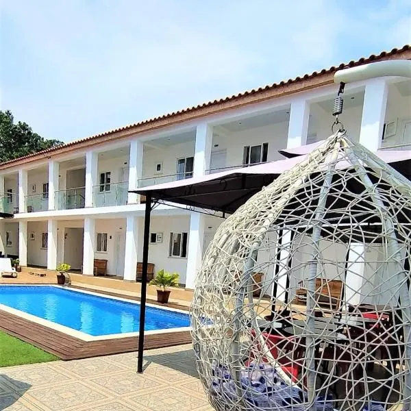 Hotel Kenito, hotel in Neves