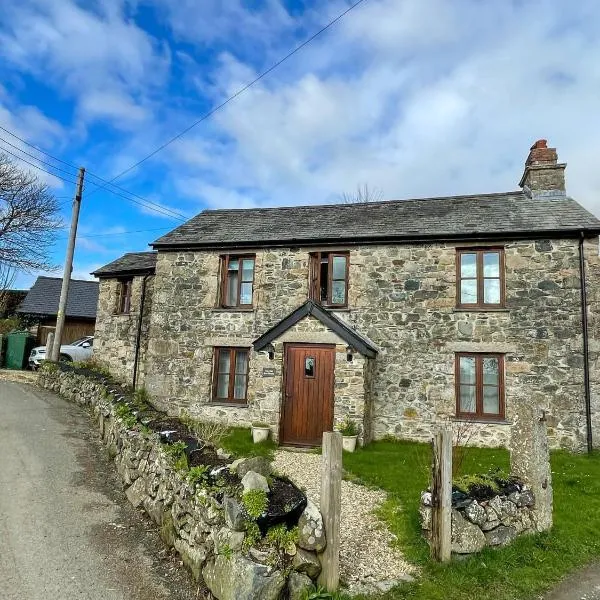 The Old Post House - Historic Dartmoor Home, hotell i Lydford