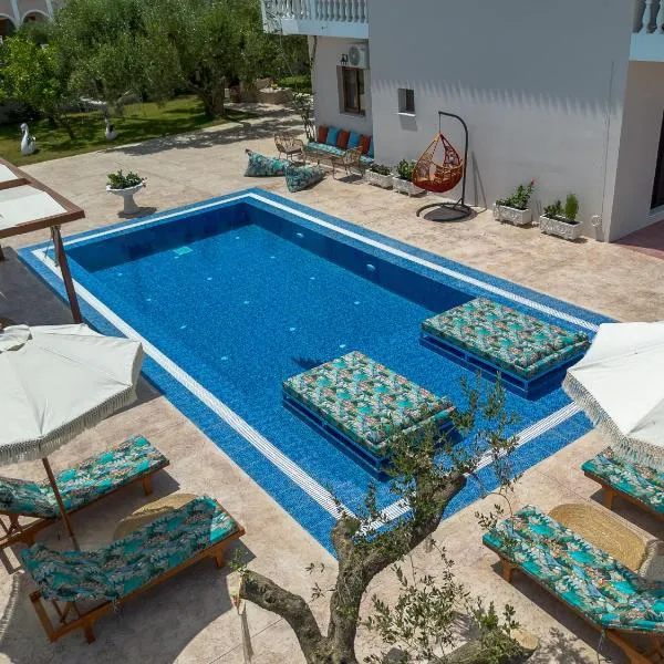 Loula's Villa, hotel in Alykes