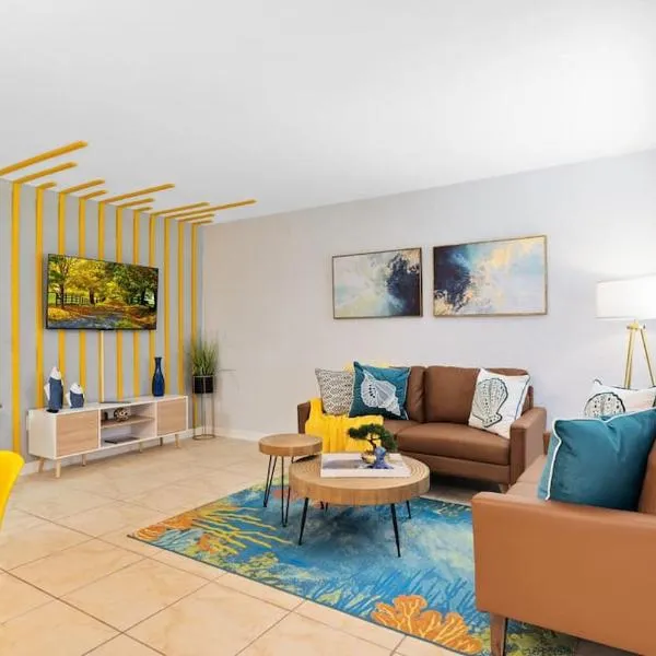 Ocean 17 - Seaglass Cottage, hotel en Indian Harbour Beach