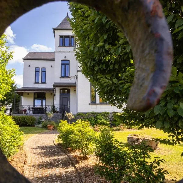 LE MANOIR DE LA VALETTE, hotel v destinaci Florennes
