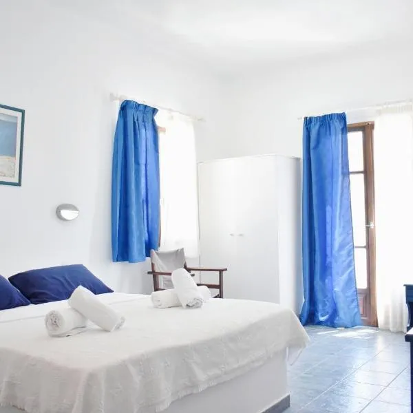Martinos Studios, Merihas port, hotel in Kithnos
