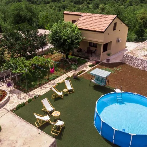 Aria, hotel v destinaci Cetinje