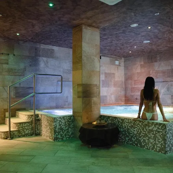 Hotel Costazzurra Museum & Spa, hotel en San Leone