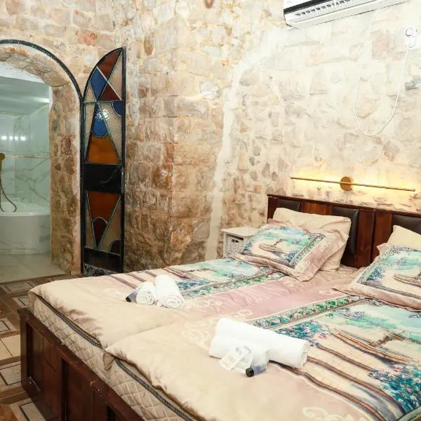 אורות בעתיקה - צימרים ונופש בצפת, hotel v destinaci Safed