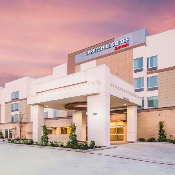 SpringHill Suites by Marriott Houston Westchase: Westchase Heliport şehrinde bir otel