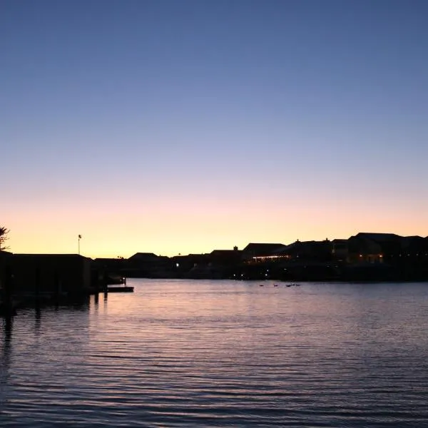 Bellanca, hotel in Discovery Bay