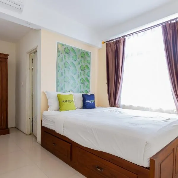 Urbanview Erga Family Residence Syariah Surabaya by RedDoorz، فندق في سورابايا
