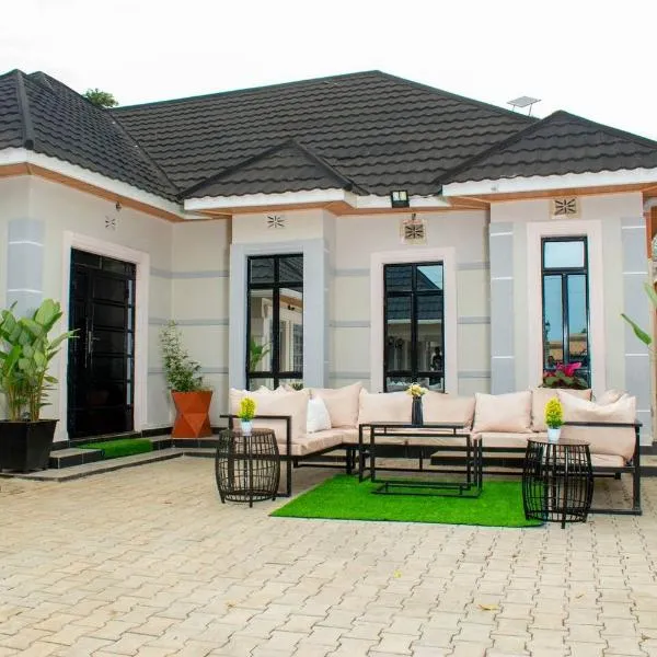 CACECY LUXURY HOMES, hotel di Bungoma