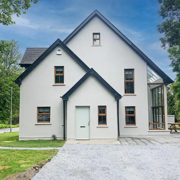 Old Court Holiday Homes Terryglass 4 Bed No 12 by Trident Holiday Homes, hotel v destinaci Terryglass