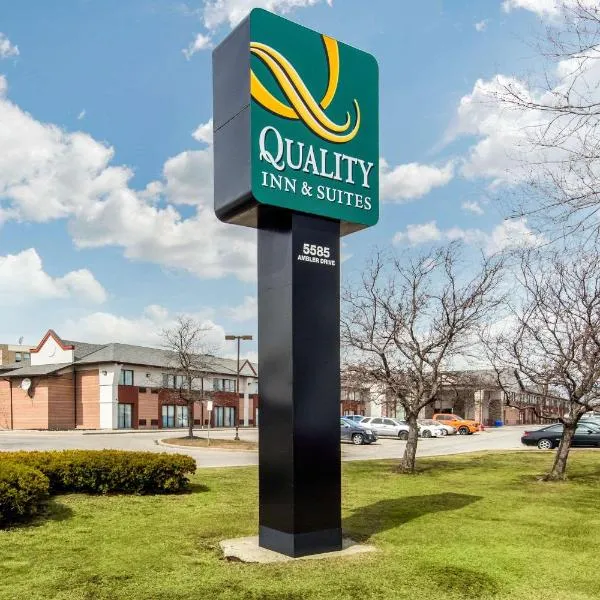 Quality Inn & Suites 5585 Ambler Drive Mississauga Ontario, hotel v destinaci Mississauga