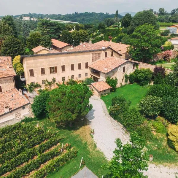 Franciacorta Country Lodges, hotel em Cazzago San Martino