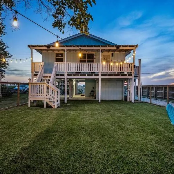 Casa Rockport - Waterfront + Pet Friendly, hotel v destinaci Rockport