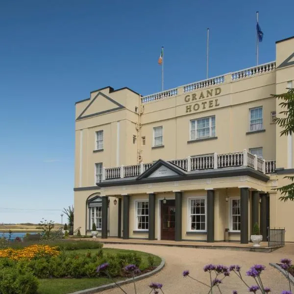 Grand Hotel, hotel in Howth