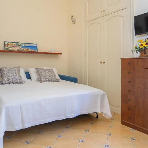 Casa Giulia, hotel v destinaci Vico Equense