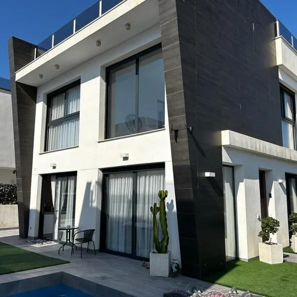 Brilliant Villa, hotel Gran Alacantban