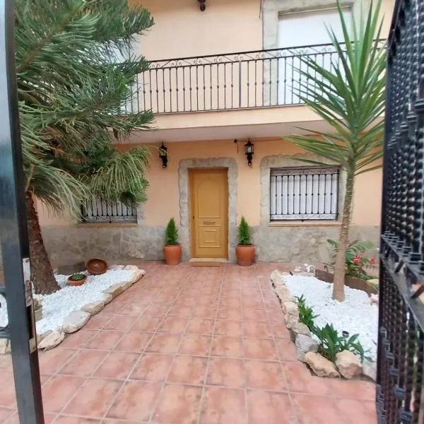 Casa Rural Roa, ξενοδοχείο σε Casinos