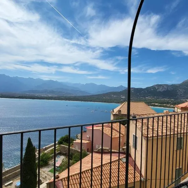 Entre ciel et mer dans la Citadelle, hotell i Calvi