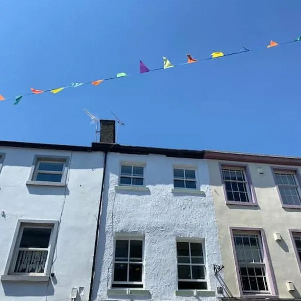 The flat at the crooked house, hotel v destinaci Ulverston