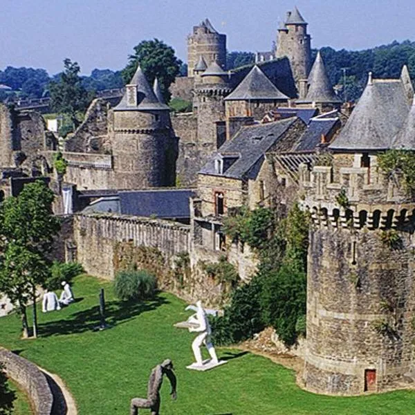 Studio des Prés, viešbutis mieste La Chapelle-Saint-Aubert