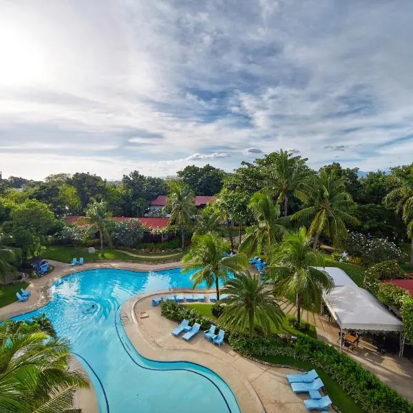 Cebu White Sands Resort and Spa, hotel v destinaci Mactan