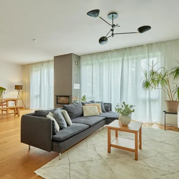 Exklusive Villa-Eggert mit Kamin & Terasse für 6 Personen im Bretten – hotel w mieście Bretten