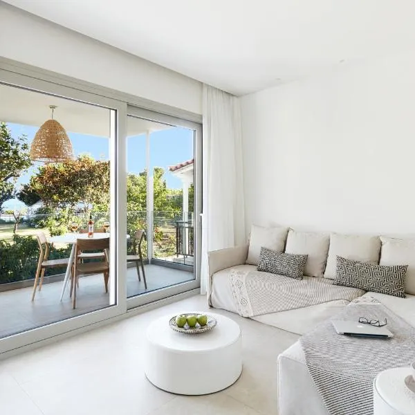 Skiathos Ammos Luxury Apartments, hotel in Skiathos Town