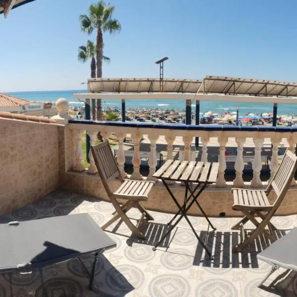 Casita Beach Front, hotell sihtkohas Torrox Costa