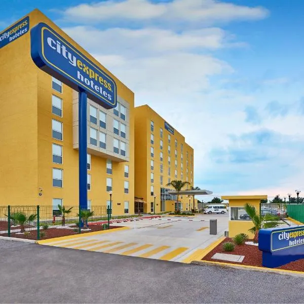 City Express by Marriott Celaya Galerias, hotel en Guadalupe