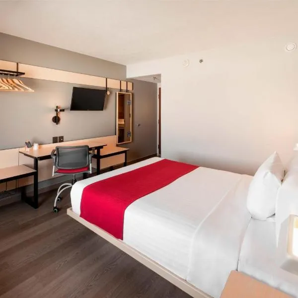 City Express by Marriott Chihuahua, hotel v destinaci Chihuahua