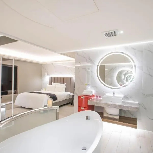 168 Motel-Zhongli, hotel v destinaci Čung-li