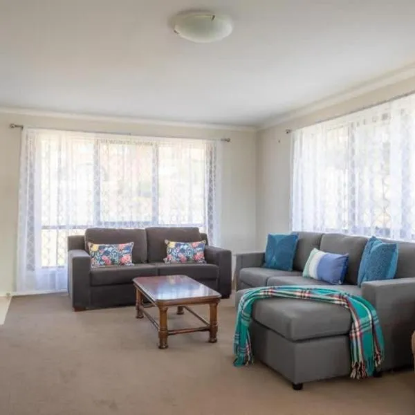 Mountain Explorer - perfect base for exploring, hotel in Deloraine