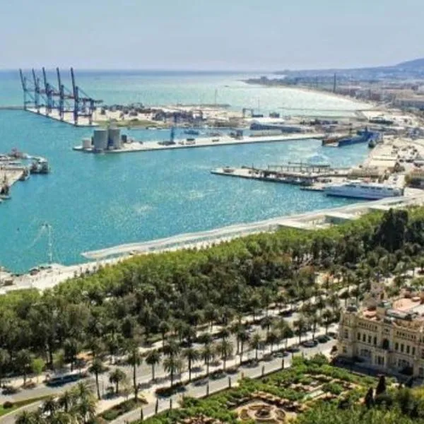 APARTAMENTOS VIALIA SOL y PLAYA, ξενοδοχείο στη Μάλαγα