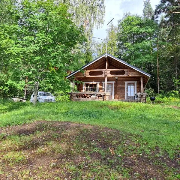 Rantamökki Naava, hotel in Kuohijärvi