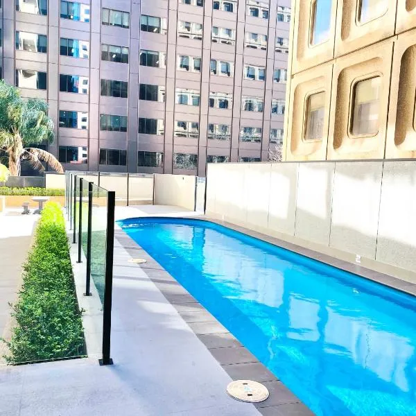 Bundled Bliss 2 bedroom Condo in Adelaide CBD, hotel in Adelaide