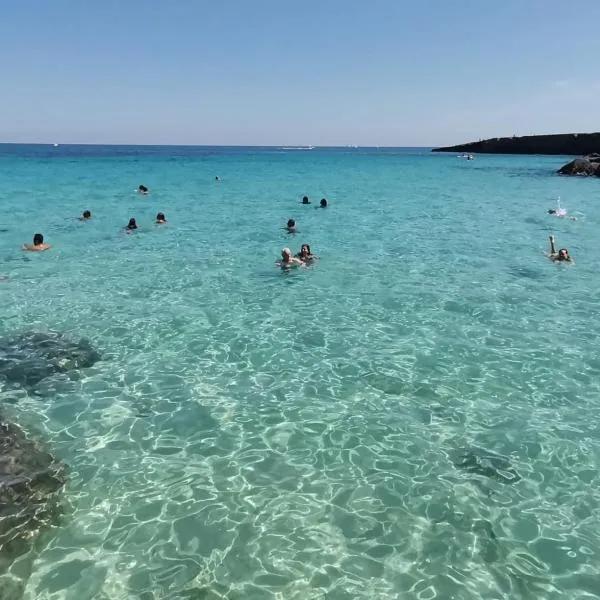 Casa Levante a 75 mt dalla spiaggia, hotel di Monopoli
