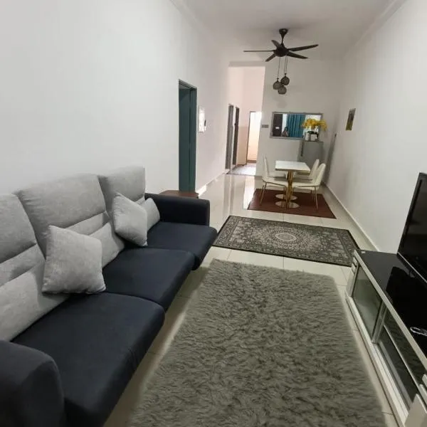 Q&R Homestay Residence, hotel em Kampong Kerayong