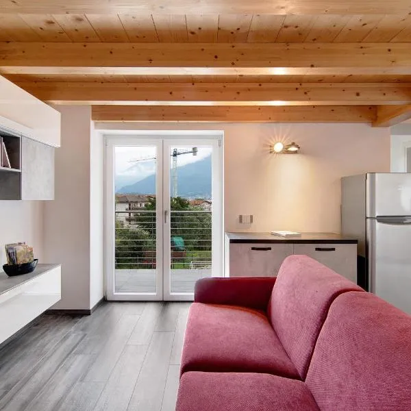 Jack House, hotel sa Domaso