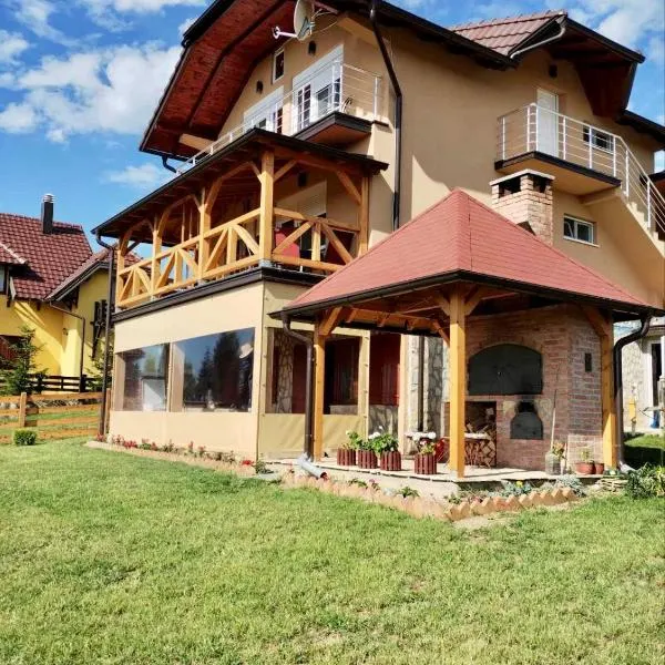 Apartmani Šarović Tara, hotell sihtkohas Rača