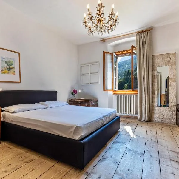 Casa nel Borgo Iris, hotel v destinaci Breguzzo