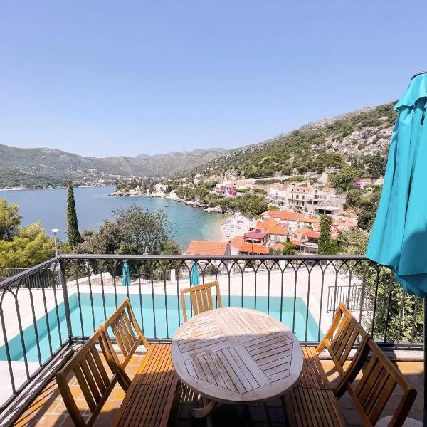 Apartments Villa Marijeta with Free Parking, hotel u Zatonu