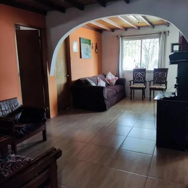 Alojamiento Carol, hotel Melóban