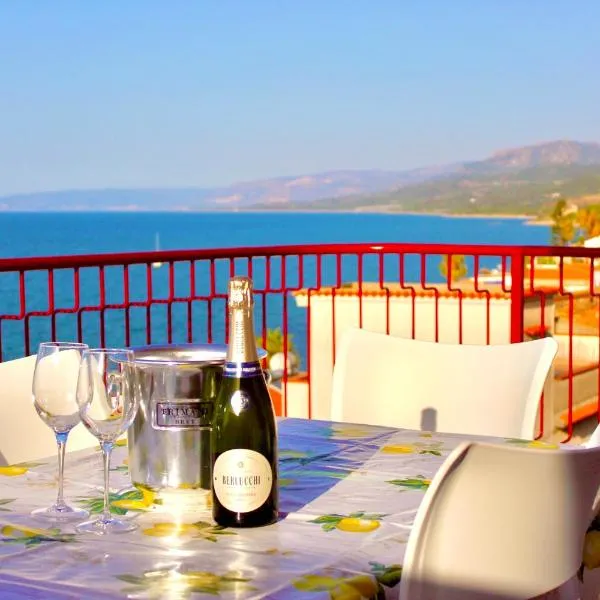 Le Terrazze sulle Eolie, khách sạn ở Caronia Marina