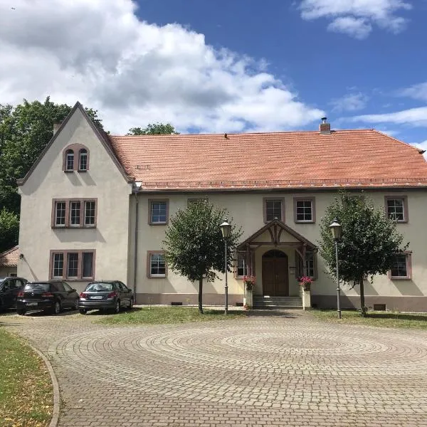 Ferienwohnung "Altes Schloss Wilhelmsfeld", hotel en Eselsberg