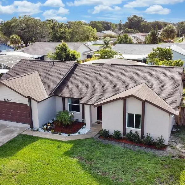 Luxury Villa in Orlando with Pool - 10 min Disney, hotel in Orlando