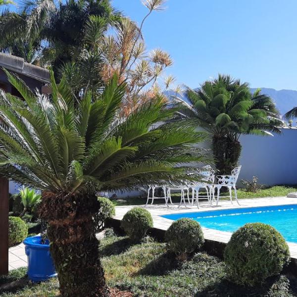 Lindo Sobrado com Piscina em Condomínio Fechado - Foto 2