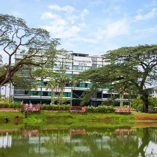 Flemington Hotel, hotel en Kampong Salak